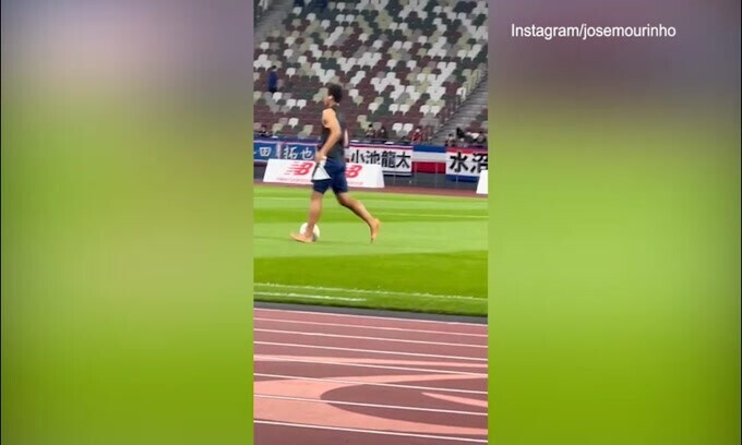 Mou è innamorato del Giappone: il video che lo "incastra"