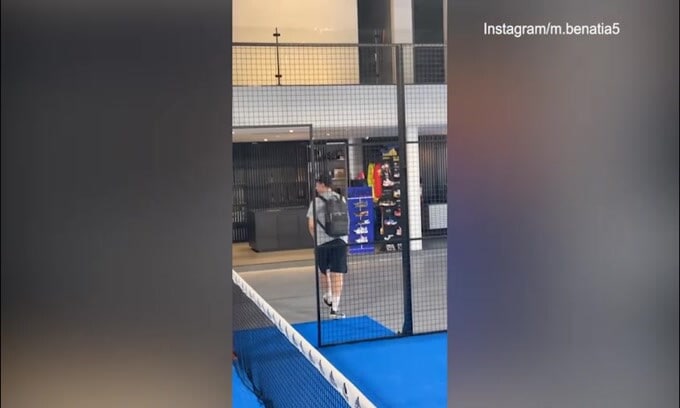 Ex calciatori e il padel: Benatia sfida Nasri