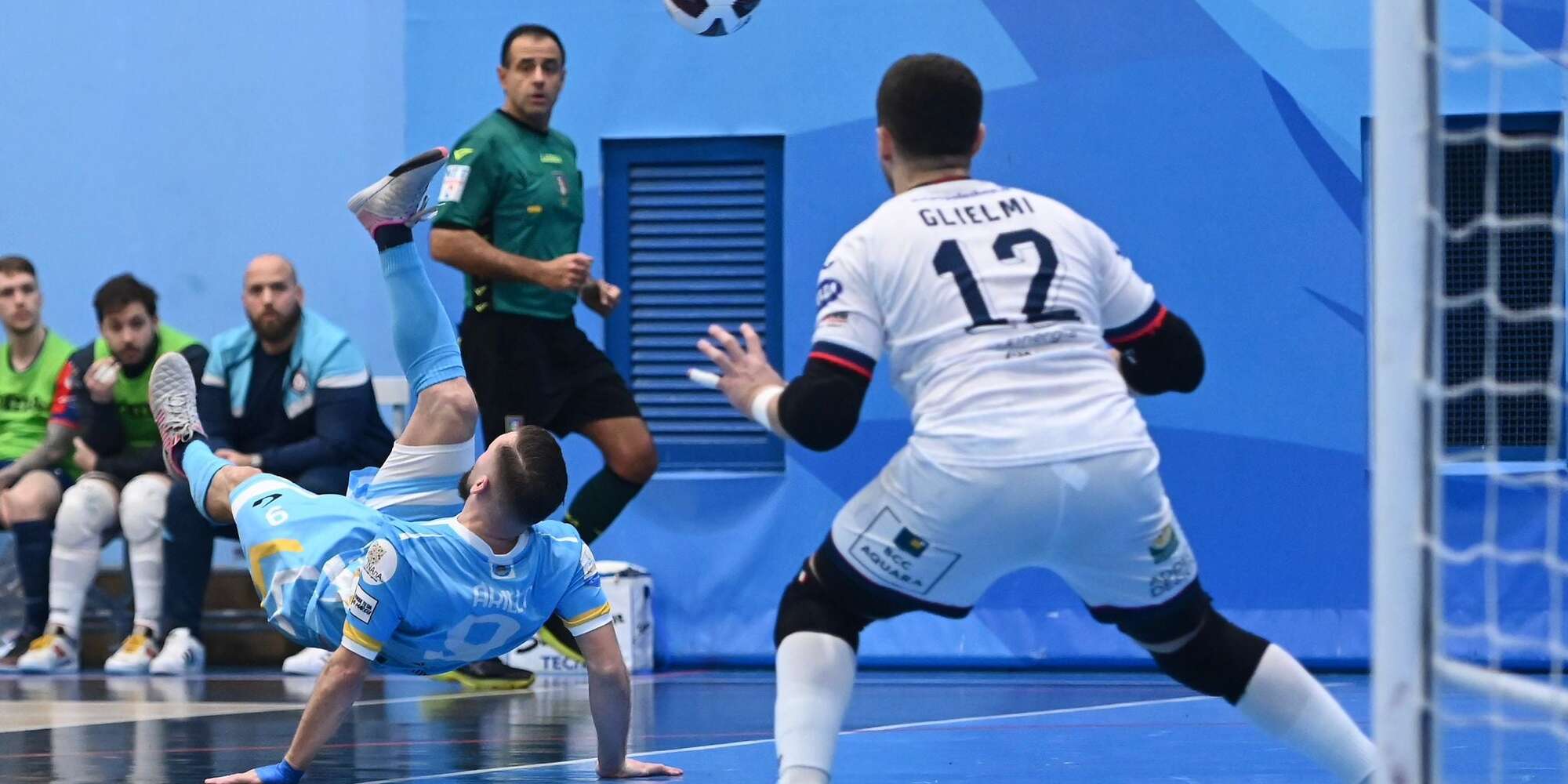 Serie A maschile, Arillo oro di Napoli: derby trionfale, Eboli ko