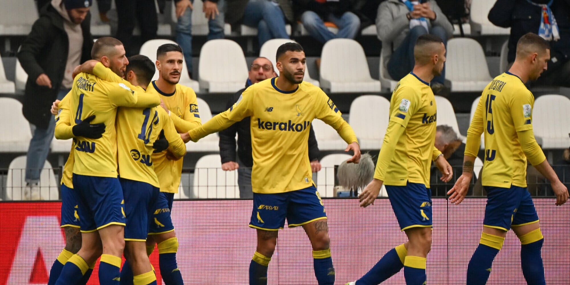 Spal, De Rossi cade nel derby: vince il Modena 3-2