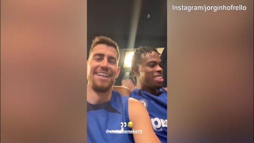 Chelsea, Jorginho e Chukwuemeka scherzano così..