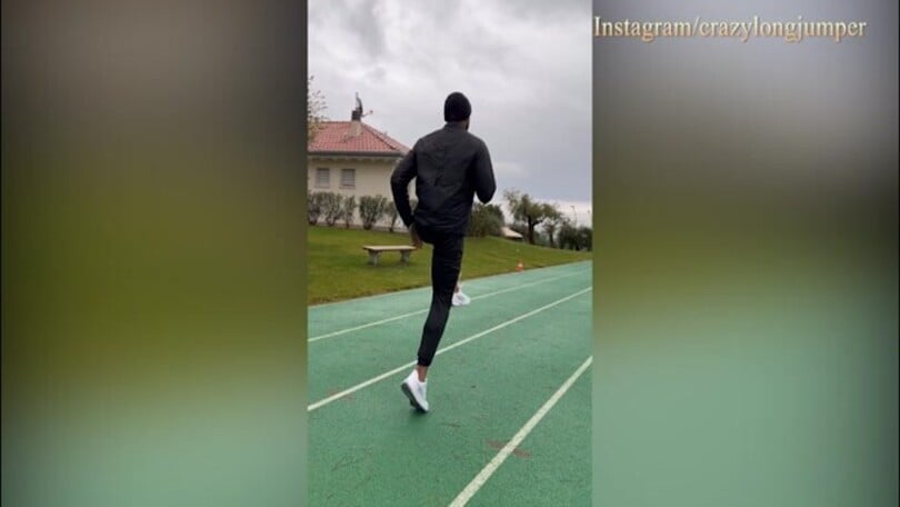 Jacobs, che sprint sotto la pioggia