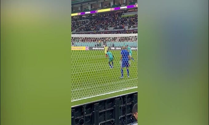 Mondiali, Infantino arbitro tra le leggende