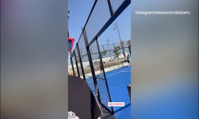 Del Piero e la padel mania: partita con Batistuta, Pastore ed ex-calciatori
