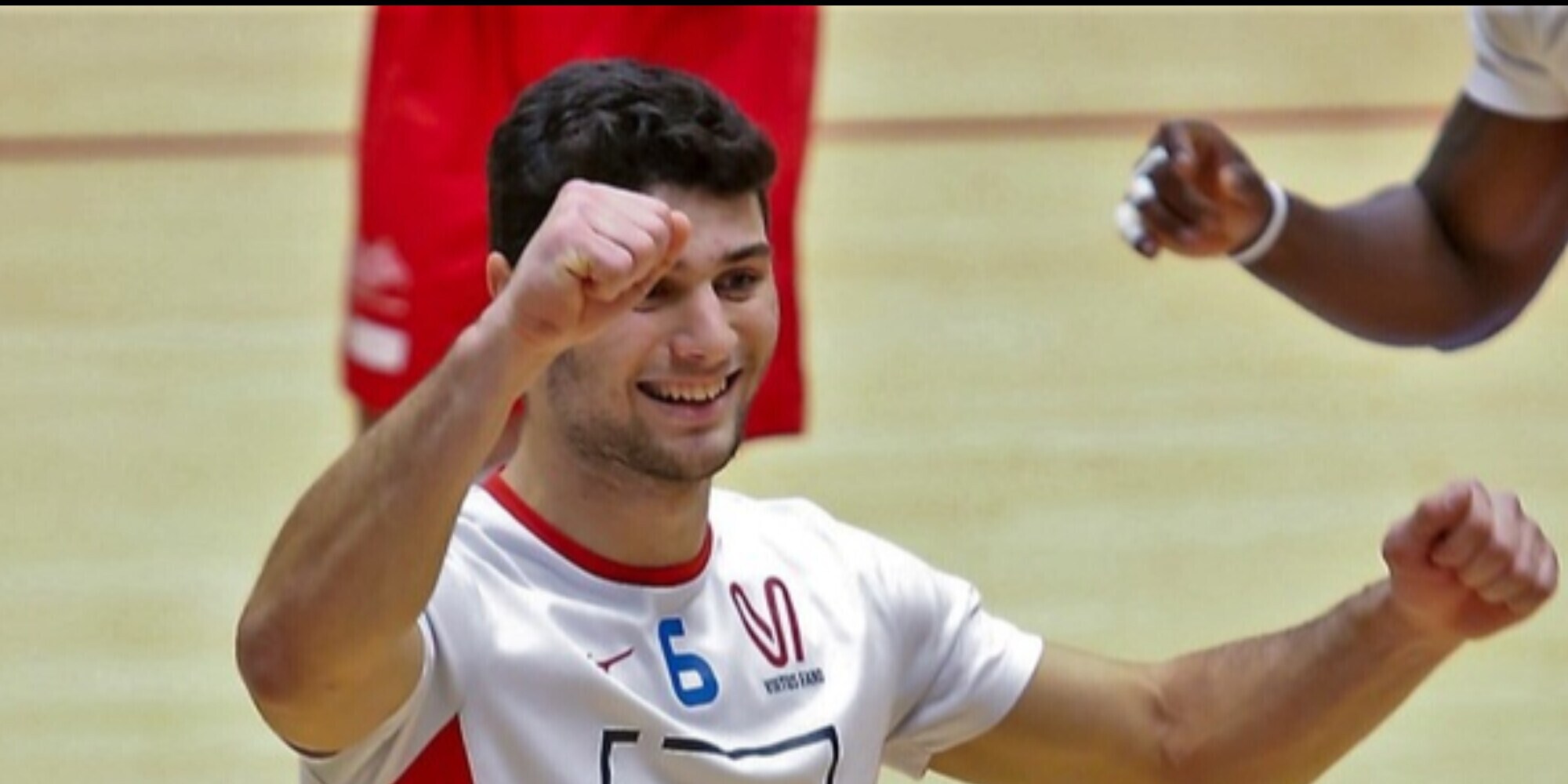 Taranto rescinde con Lucconi