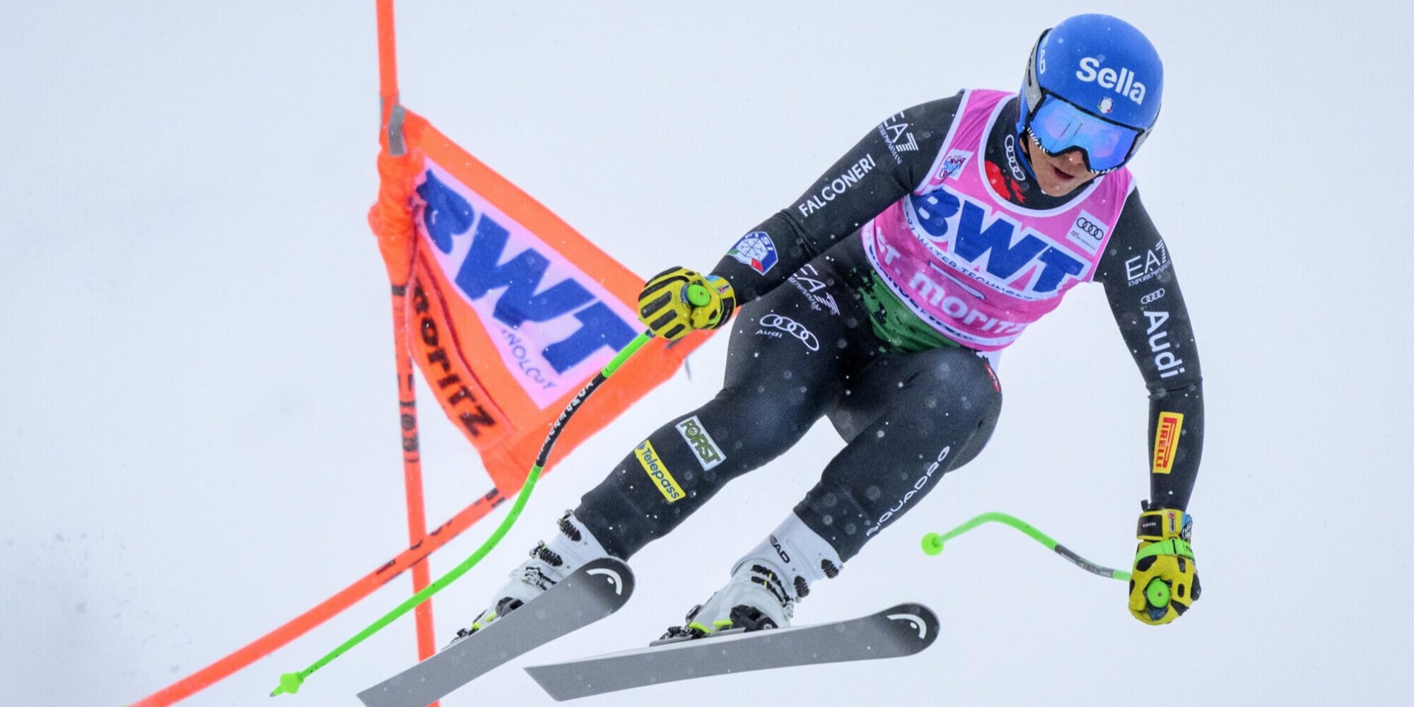 Elena Curtoni trionfa a St Moritz davanti alla Goggia: infortunio alla mano per la bergamasca