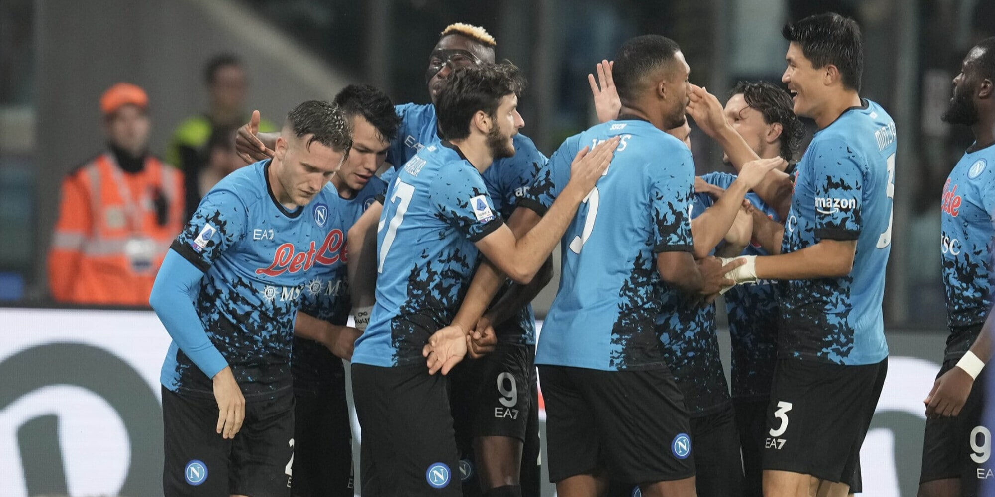 Napoli riabbraccia il Napoli: verso i 30.000 per Albiol e Reina