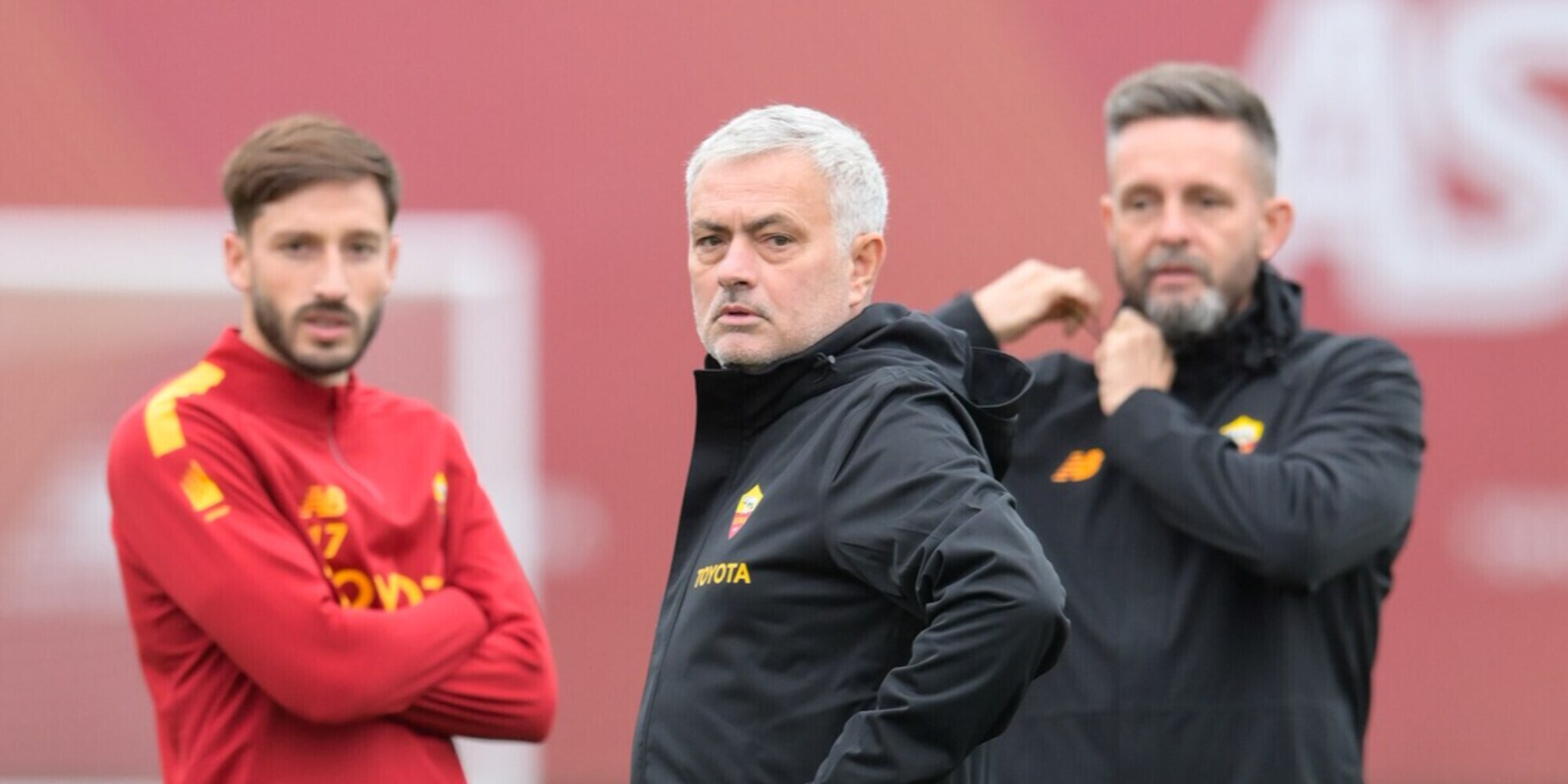 Mourinho, fino a giugno solamente la Roma