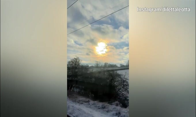 Diletta viaggia in treno, dove andrà?