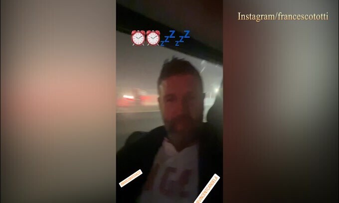 Candela e Materazzi dormono, Totti ne approfitta