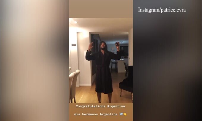 Argentina, i complimenti di Evra sono uno spasso