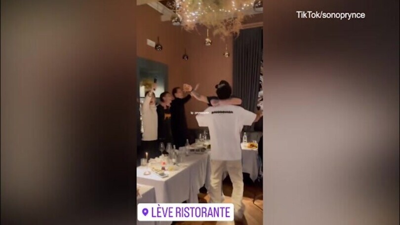 Juve show, alle cena di Natale i calciatori si scatenano!