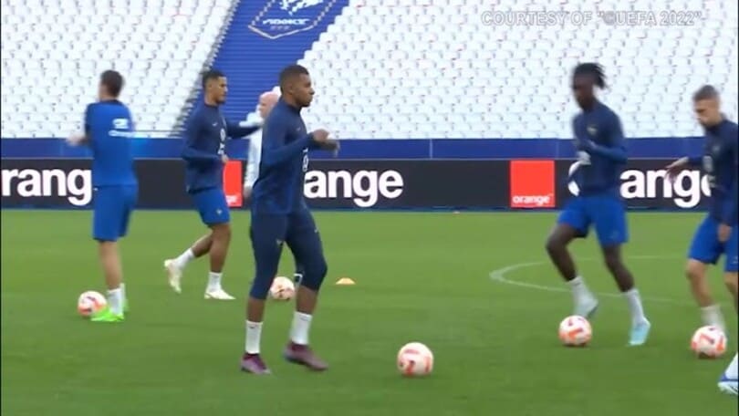 Psg, Mbappé rinuncia alle vacanze e torna ad allenarsi