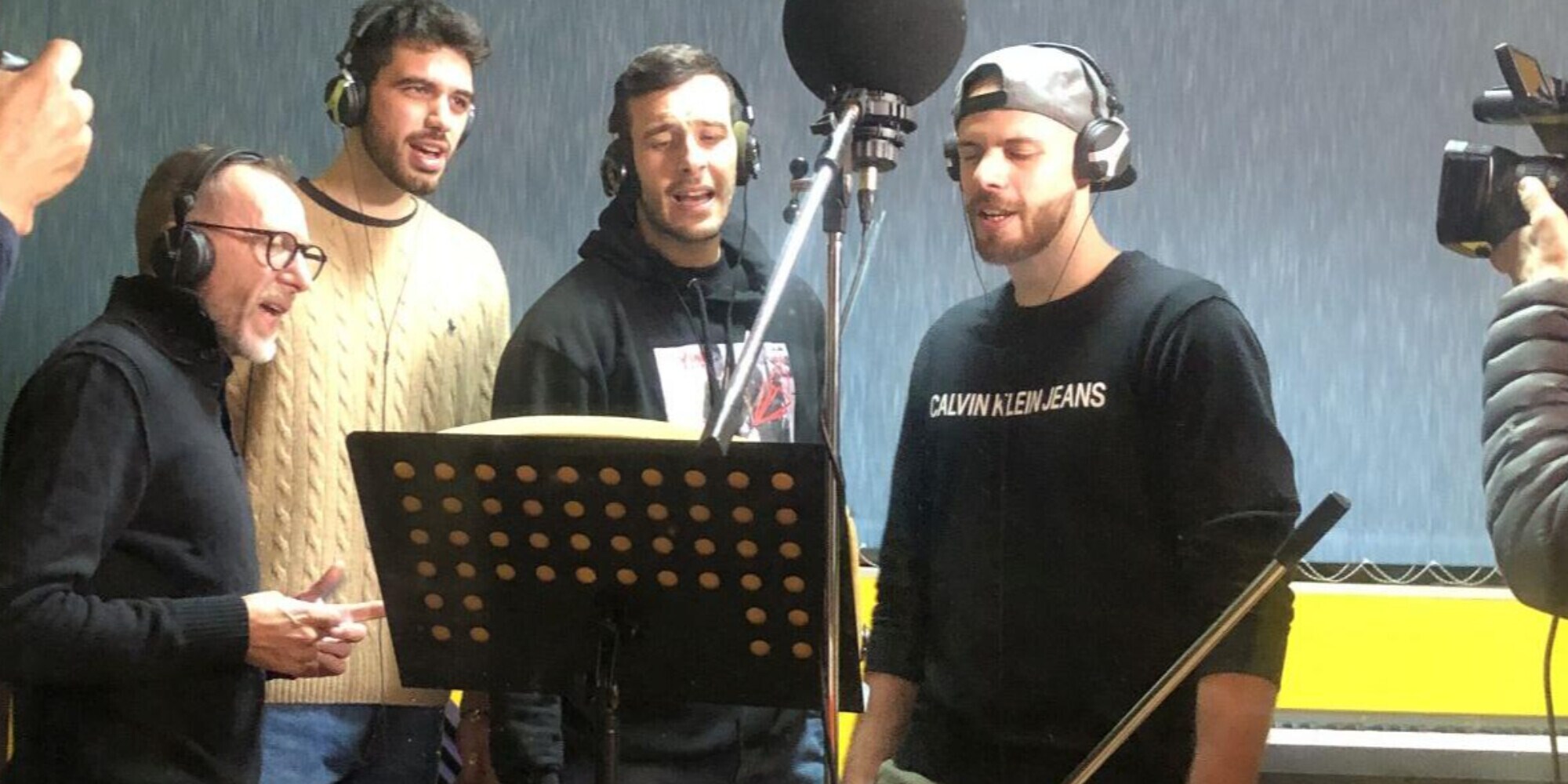 Cavuto, Lavia e Sbertoli, cantano “Insieme”
