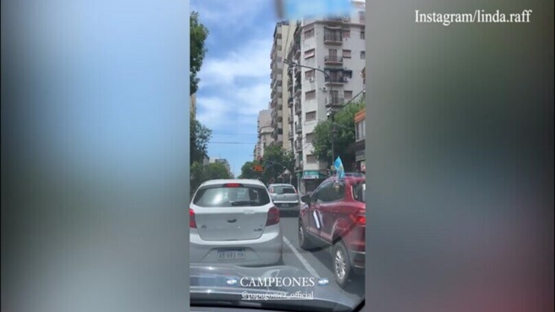 Papu Gomez sorride anche nel traffico, ecco il motivo