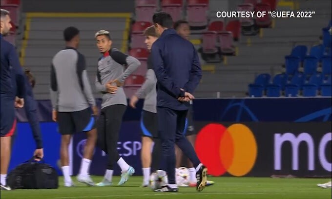 Barcellona, Laporta blinda Kessie: "Non è vero che vuole andare via"