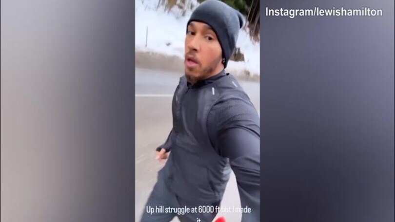 F1, Hamilton non conosce soste: alle 7 corre per tenersi in forma
