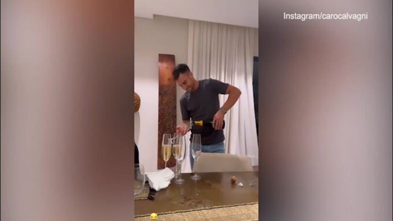 Argentina, Tagliafico continua a festeggiare: dalla coppa passa... al calice!