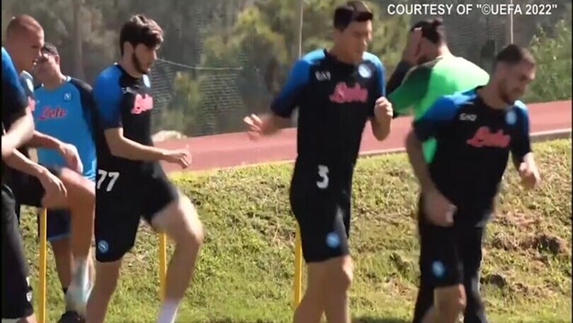 Napoli, ripresi gli allenamenti: Sirigu in gruppo