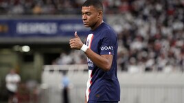 Mbappé regala la vittoria al Psg. Il solito Haaland trascina il City