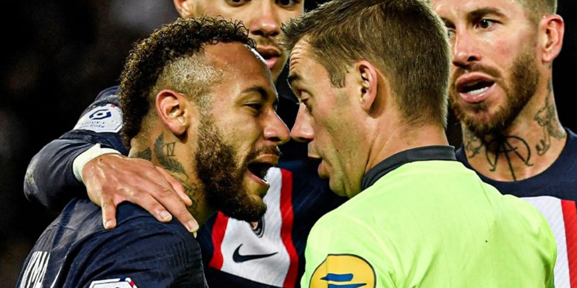 Neymar, ma cosa fai? Pazzesca espulsione con il Psg: manata all'avversario e due gialli in un minuto!