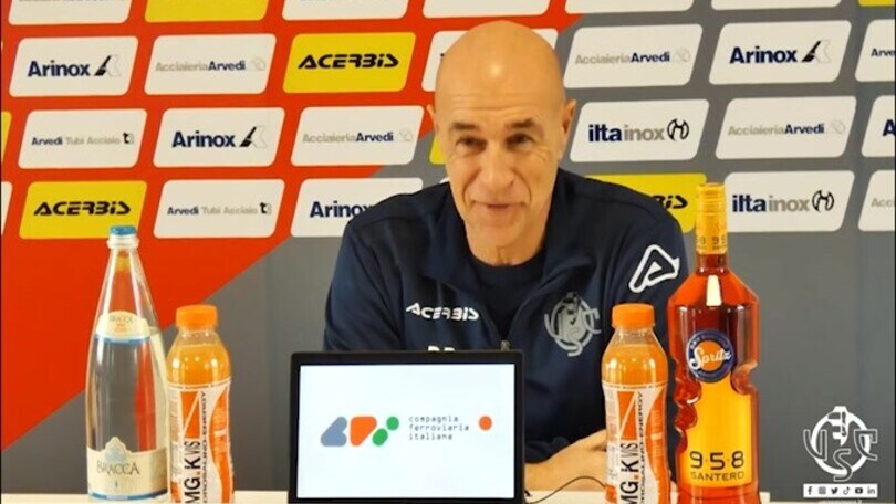 Ballardini al giornalista: "Tenga la mascherina"