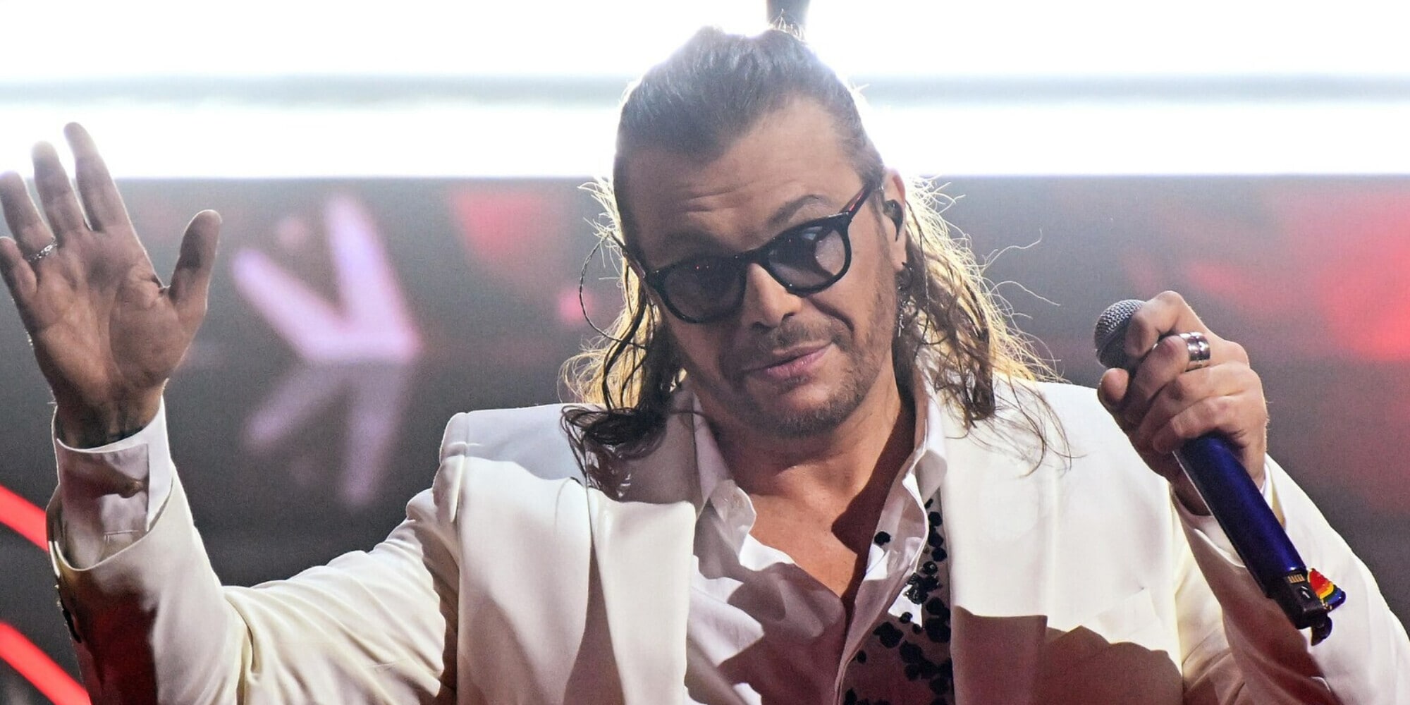 Grignani shock a Sanremo, bufera sui social: “Ha bestemmiato?”