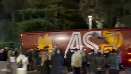 Roma-Juve, l'arrivo del pullman giallorosso
