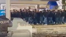 Eintracht, centinaia di tifosi invadono Napoli prima della Champions