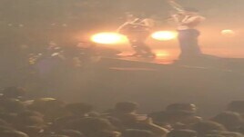 Maneskin, una fan si sente male durante il concerto: Damiano ferma la musica e la consola