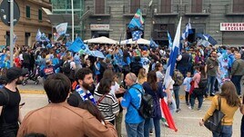 Napoli in vantaggio sulla Salernitana, esplode la gioia dei tifosi