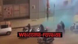 Napoli, sfondano la vetrata della concessionaria e rubano due moto