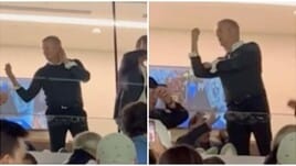 Il padre di Haaland contro i tifosi del Real: il gesto dell'ombrello