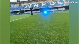 Napoli, l'emozione di Nino d'Angelo: "Stasera il mio inno..."