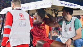 Abraham, lesione al ginocchio. Immobile ringrazia via social