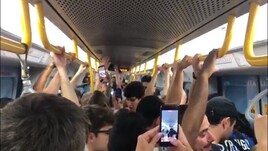 Inter, tifosi scatenati sulla metropolitana: "Per la gente che..."