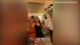 Cori e canzoni napoletane, Simeone conquista Formentera