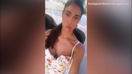 Belen e il vestitino 'birichino': il video social