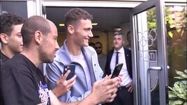 Inter, il saluto di Pavard ai tifosi