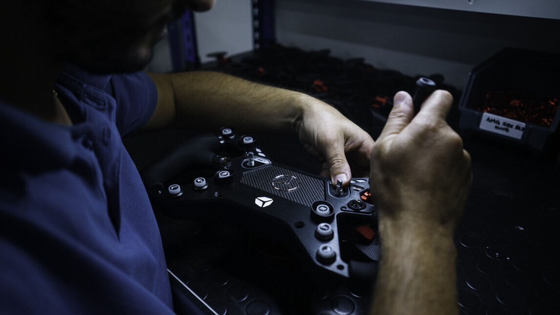 Cube Controls x Mercedes-AMG - GT Edition SIM Wheel
