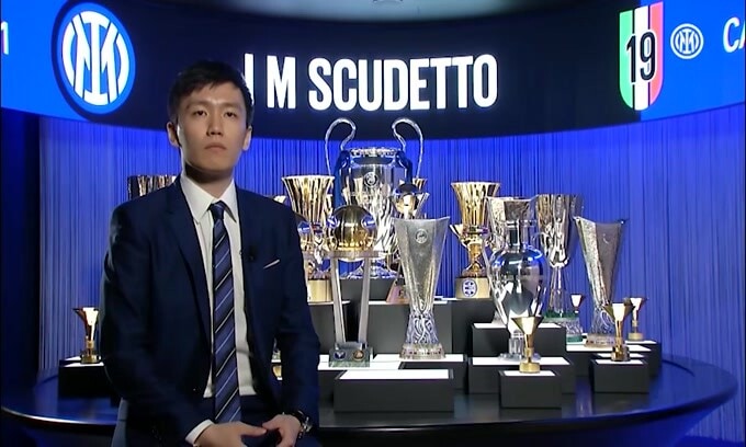Inter in vendita? Un gruppo tenta Zhang