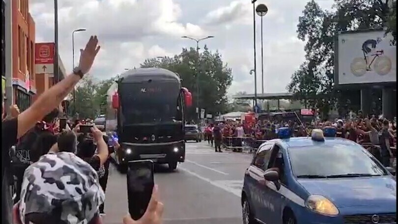 Milan-Verona: i rossoneri arrivano a San Siro