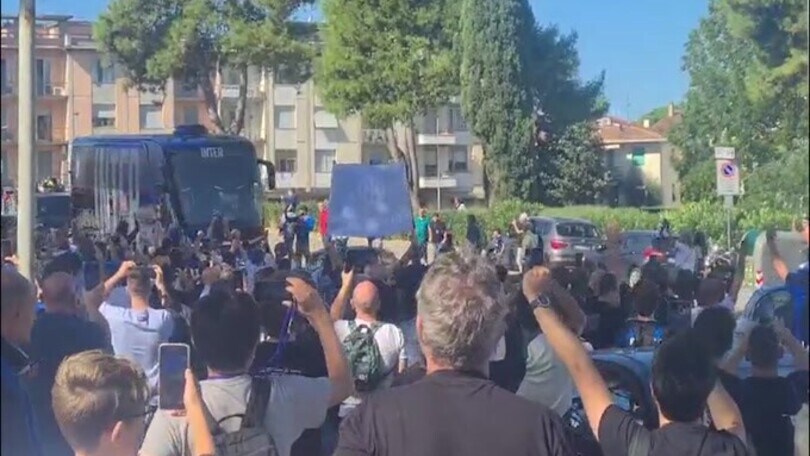 Empoli-Inter, l'arrivo del pullman nerazzurro