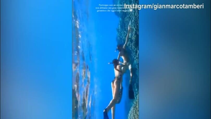 Nuotata sott'acqua per la coppia Tamberi-Bontempi