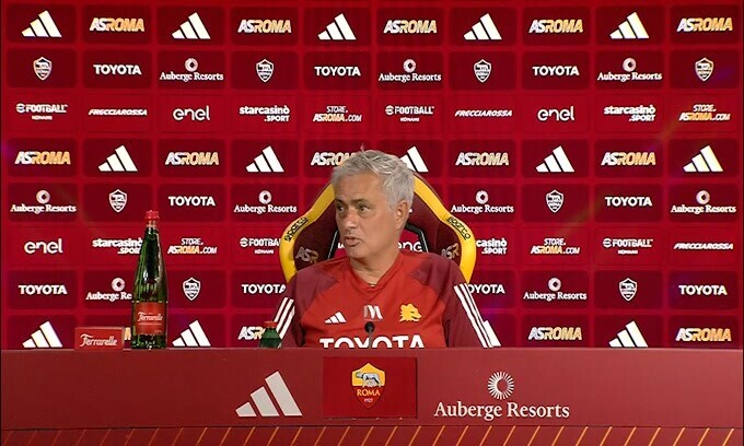 Mourinho: "Non sono io il problema"