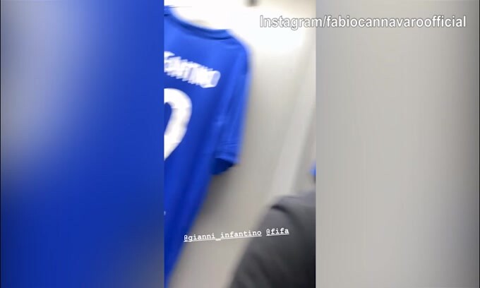 Cannavaro "sfotte" il presidente Infantino