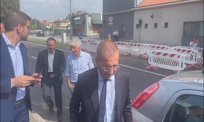 Juventus, il padre di McKennie critica Allegri