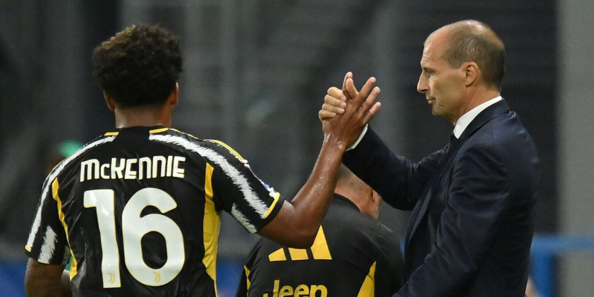 Juve, il padre di McKennie polemico per difendere Weston
