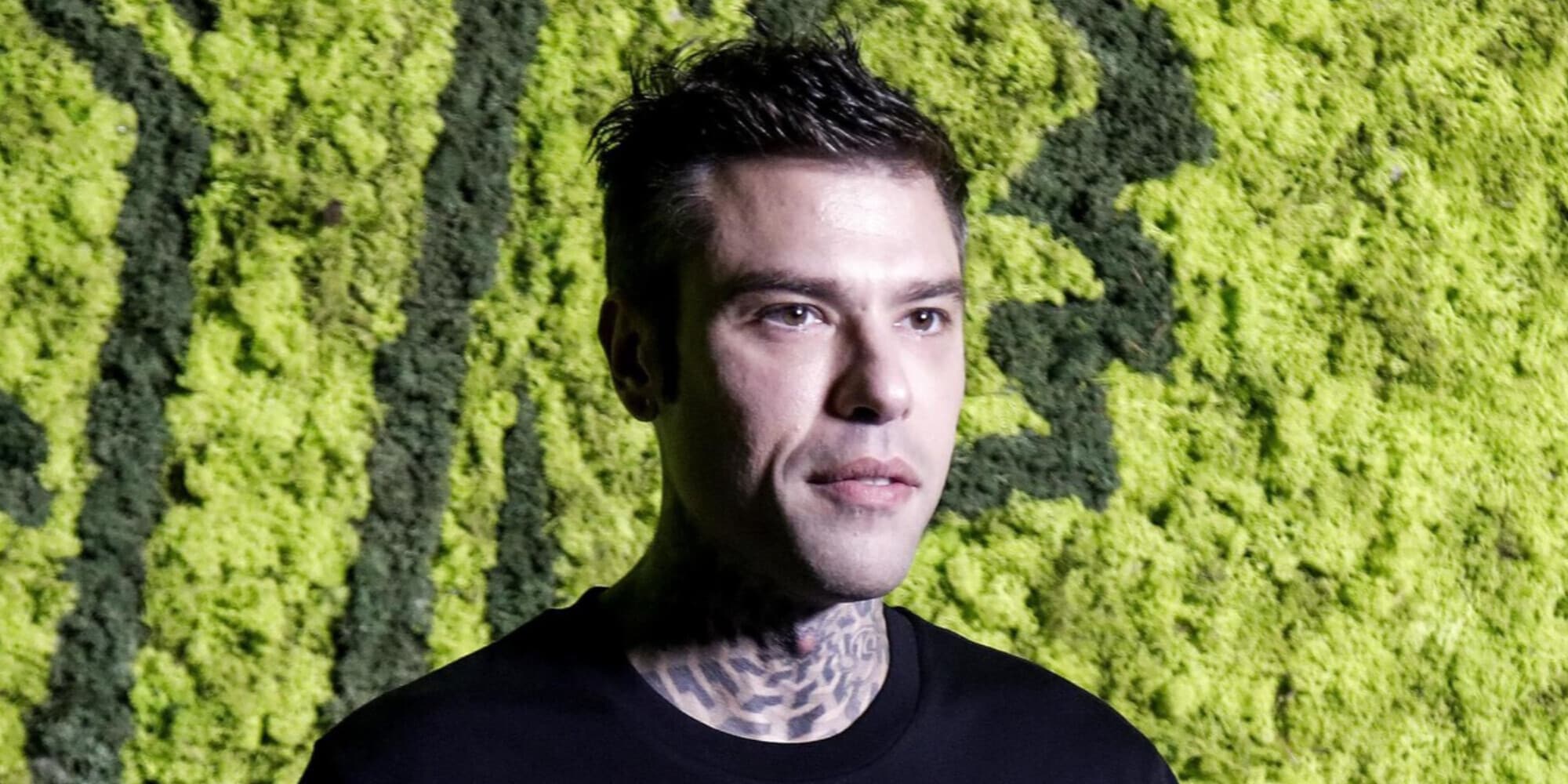 Fedez ricoverato: nuova emorragia, portato in sala operatoria. Come sta ora, ultime news
