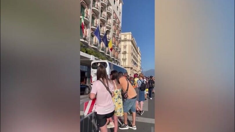 Real all’hotel Vesuvio, con tifosi presenti